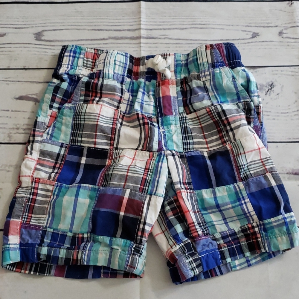 Gymboree shorts size 5t plaid vguc